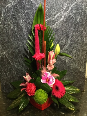 PINK PASSION ARRANGEMENT IN HEART SHAPED GIFT BOX